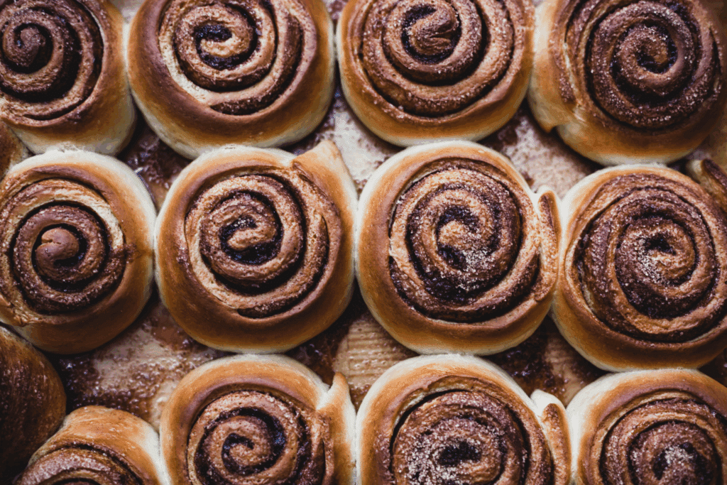Homemade Apple Cinnamon Roll - Pacific Coast Producers
